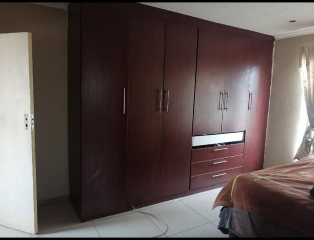 3 BEDROOM HOUSE FOR SALE IN LOTUS GARDENS